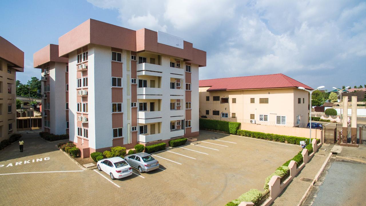 Regimanuel Apartments - Kwabenya Akkra Exterior foto